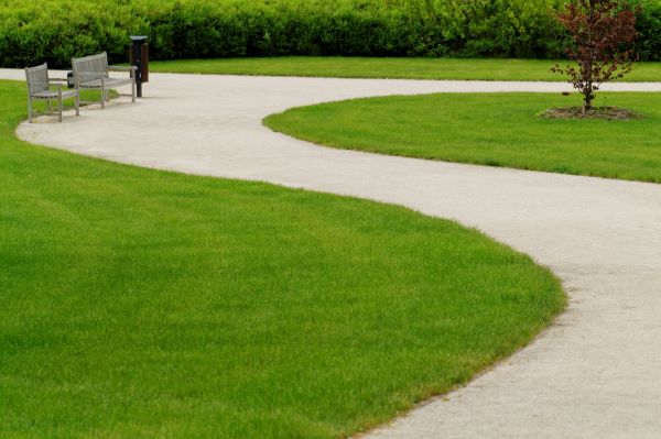 Cost of Concrete Walkway Installation in Des Moines