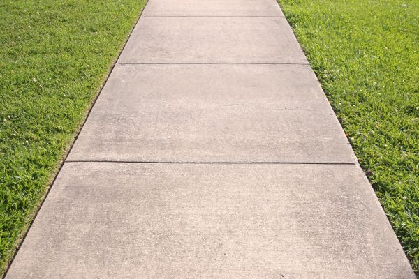 Cost of Sidewalk Replacement in Des Moines