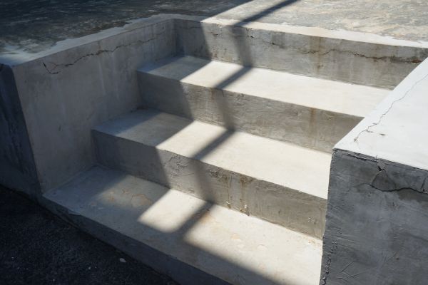 Cost of Cement Steps Replacement in Des Moines