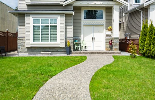 Cost of Concrete Path Construction in Des Moines
