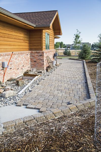 Cost of Walkway Construction in Des Moines