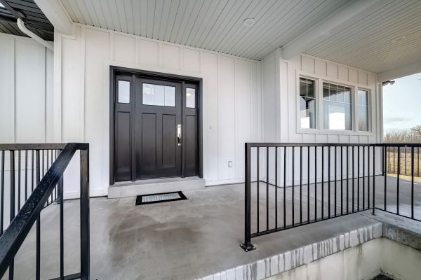 Cost of Concrete Porch Replacement in Des Moines